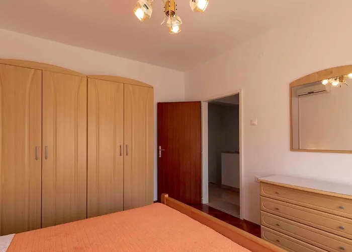 In - Insel Krk 41822 Малинска