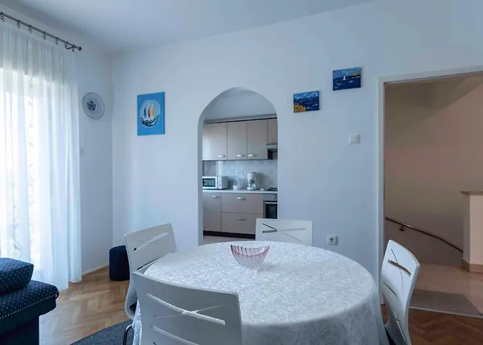 In - Insel Krk 41822 Малинска